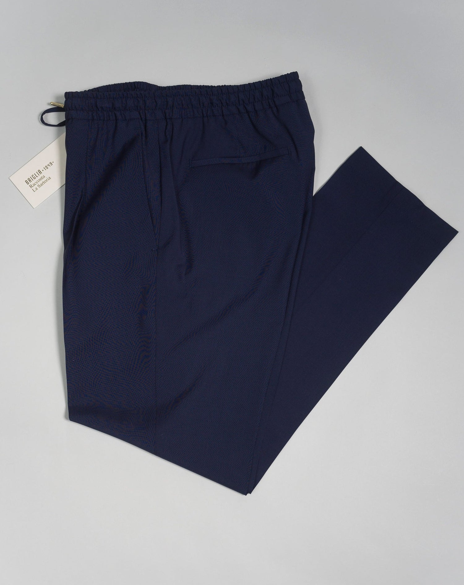 Article: 323108 Color: Navy / 91 Model: Wimbledons Composition: 100% Virgin Wool Made in Naples, Italy Briglia Lightweight Wool Drawstring Trousers / Navy