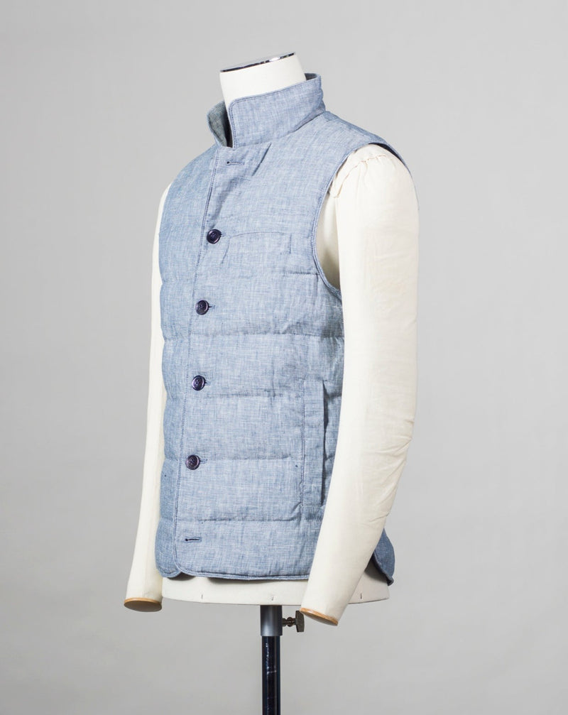 Art. 430022 2552 Col. 170 / Blue Outer Material 100% Linen Lining 100% Nylon Filling: 90% Down 10% Feathers Stenströms Linen Vest / Blue